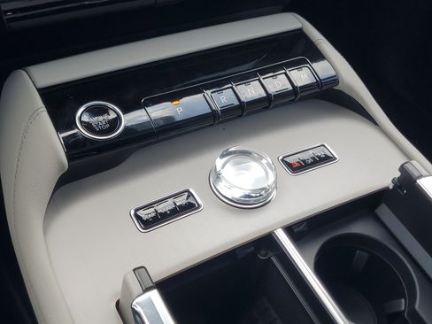 New 2026 Lincoln Navigator Reserve AWD/4WD image 24