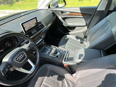 Used 2019 Audi Q5 2.0T Premium Plus w/ Premium Plus Package AWD/4WD image 22
