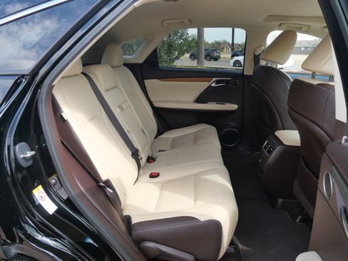 Used 2018 Lexus RX 350 FWD w/ Premium Package image 11