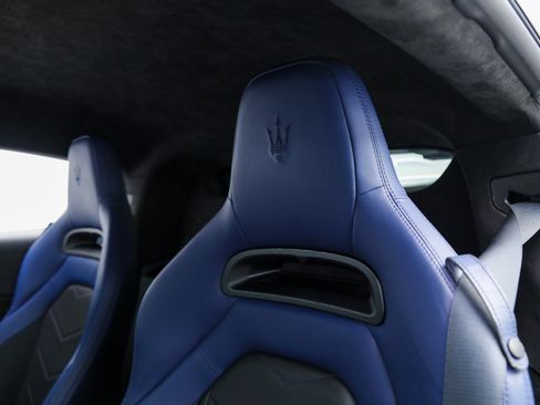 Certified 2022 Maserati MC20 Coupe RWD image 38