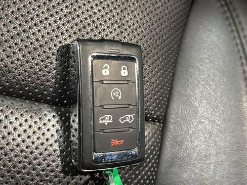 Used 2022 Jeep Wagoneer Series III w/ Premium Group I AWD/4WD image 30