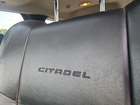 Used 2015 Dodge Durango Citadel w/ Technology Group AWD/4WD image 14