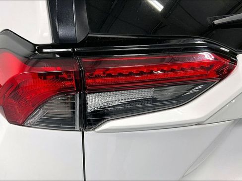 Used 2024 Toyota RAV4 XLE image 39