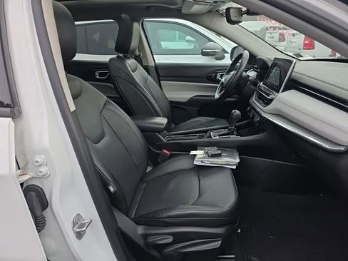 Used 2022 Jeep Compass Limited w/ Sun and Sound Group image 10