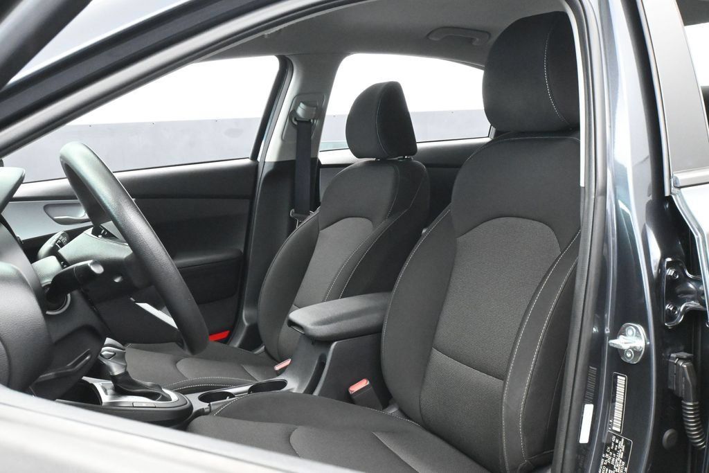 Used 2024 Kia Forte LX FWD image 10