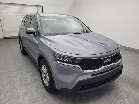 Used 2022 Kia Sorento LX FWD image 13