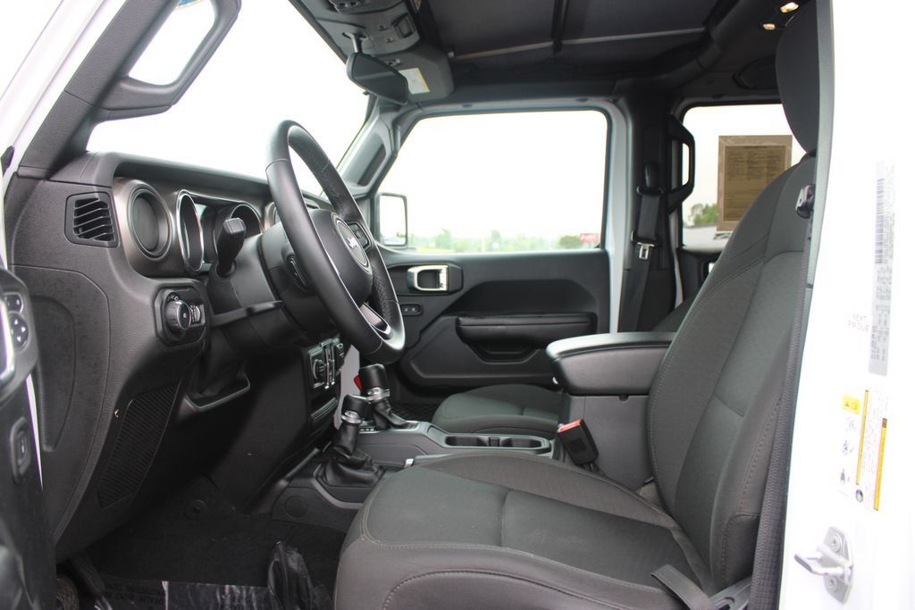 Used 2019 Jeep Wrangler Unlimited Sport S AWD/4WD image 22