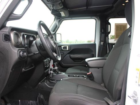 Used 2019 Jeep Wrangler Unlimited Sport S AWD/4WD image 22