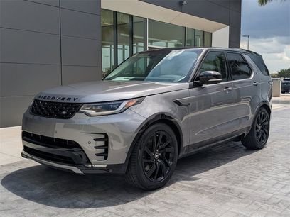 New 2025 Land Rover Discovery Dynamic SE