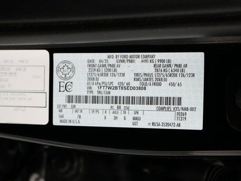 Certified 2025 Ford F250 Platinum image 30