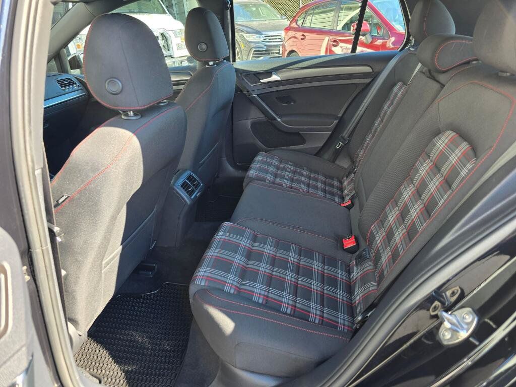 Used 2018 Volkswagen GTI S FWD image 17