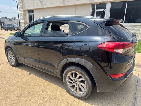 Used 2016 Hyundai Tucson SE w/ Option Group 02 FWD image 6