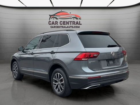 Used 2020 Volkswagen Tiguan SE image 3