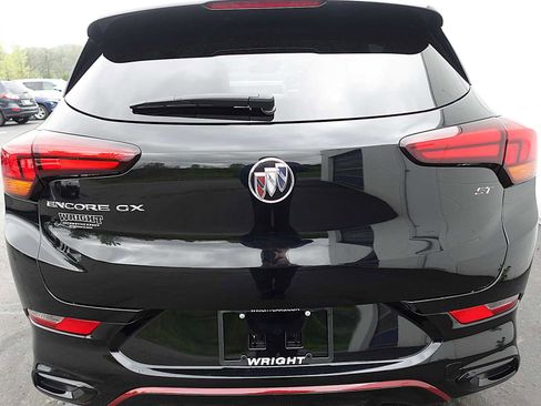 Used 2023 Buick Encore GX Select w/ Sport Touring Package FWD image 4