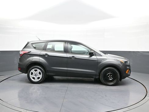 Used 2018 Ford Escape S image 5