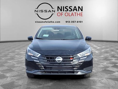 New 2025 Nissan Versa SR w/ Trunk Package FWD image 27