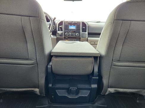 Used 2018 Ford F150 XLT AWD/4WD image 14