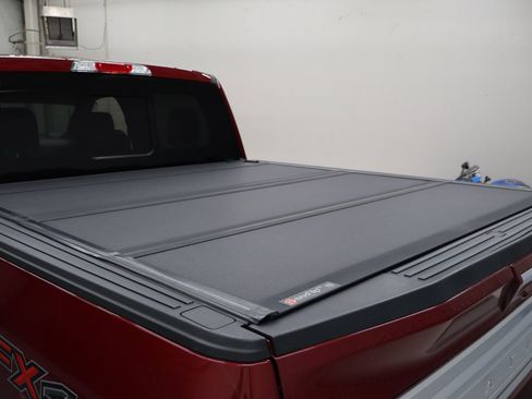 Used 2018 Ford F150 Platinum w/ Equipment Group 701A Luxury image 23