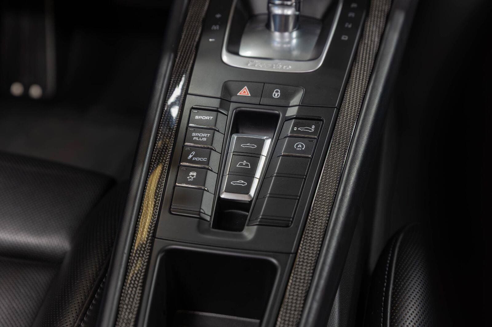 Used 2015 Porsche 911 Turbo S AWD/4WD image 77