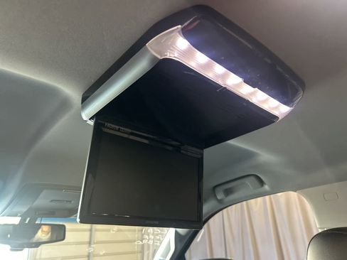 Used 2015 GMC Sierra 1500 SLT w/ SLT Crew Cab Value Package image 23