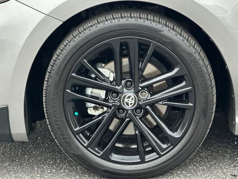 Used 2025 Toyota Camry SE image 27