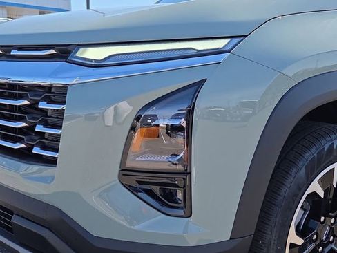 New 2026 Chevrolet Equinox LT w/ Convenience Package II image 9