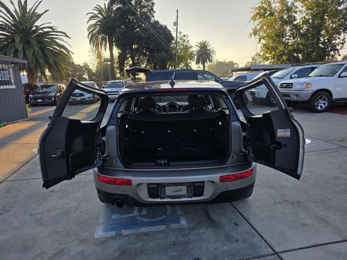 Used 2017 MINI Cooper Clubman ALL4 image 10