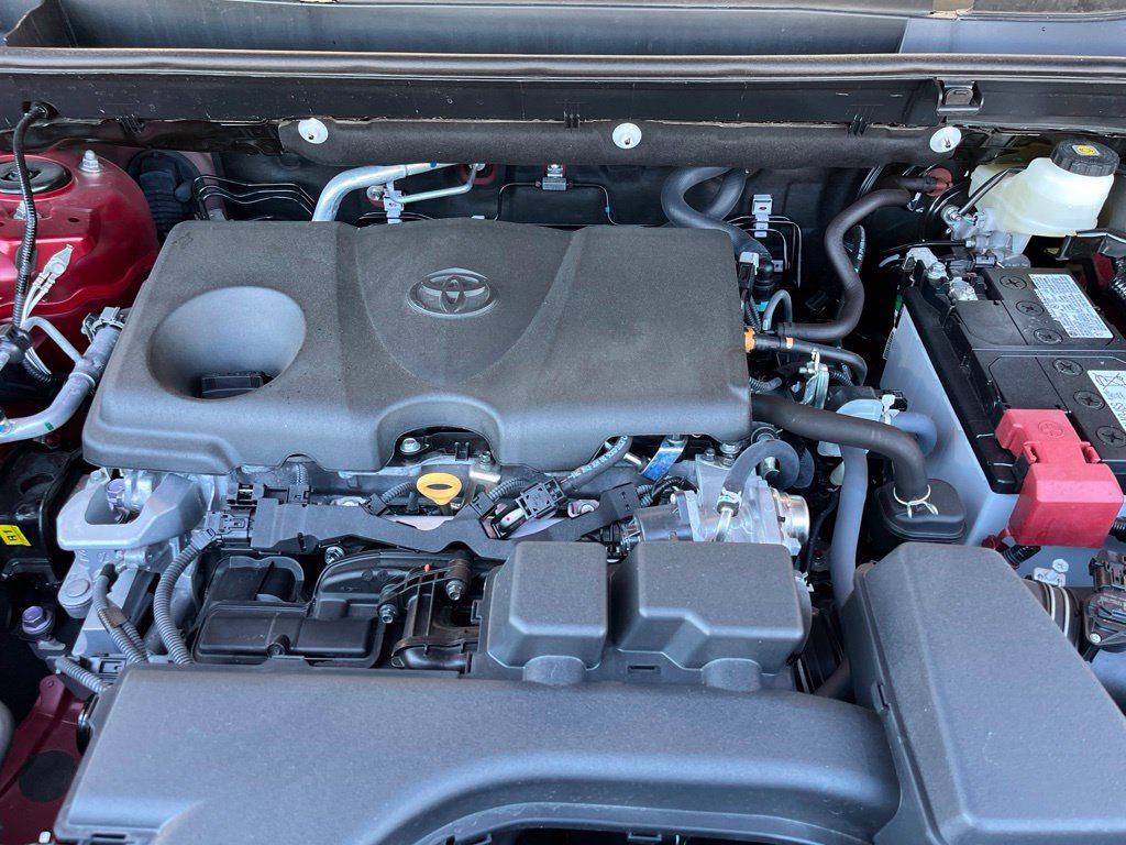 Used 2025 Toyota RAV4 XLE w/ Convenience Package AWD/4WD image 10