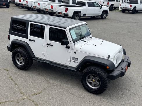 Used 2013 Jeep Wrangler Unlimited Sport AWD/4WD image 27