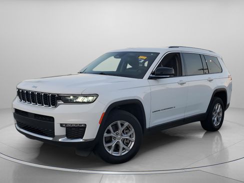 Used 2023 Jeep Grand Cherokee L Limited image 2