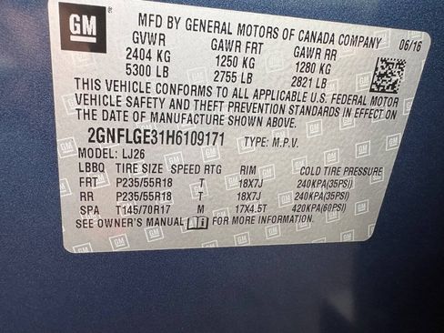 Used 2017 Chevrolet Equinox Premier w/ Enhanced Convenience Package AWD/4WD image 26