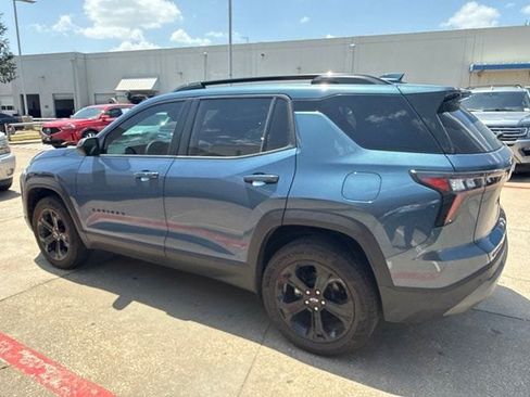 Used 2026 Chevrolet Equinox LT w/ Midnight Edition FWD image 3