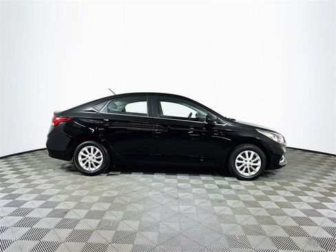 Used 2019 Hyundai Accent SEL image 9