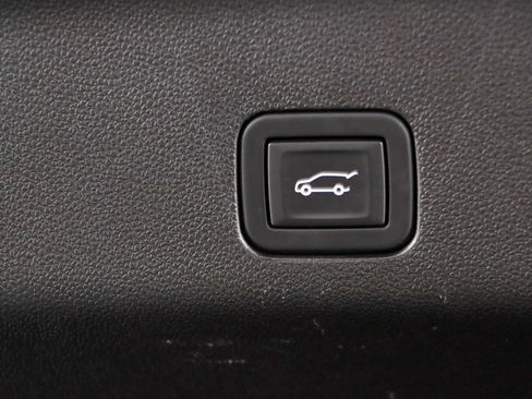 Used 2023 GMC Yukon Denali AWD/4WD image 35