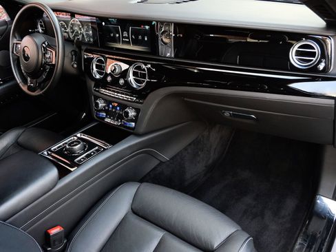 Certified 2022 Rolls-Royce Ghost AWD/4WD image 19