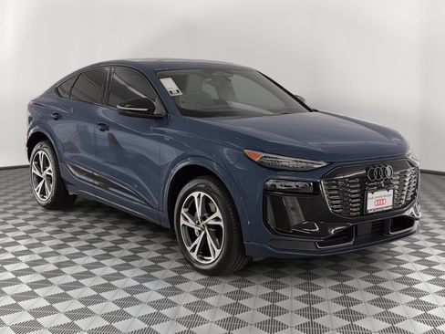 New 2027 Audi Q6 e-tron Premium Plus AWD/4WD image 7