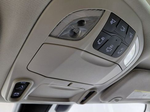 Certified 2019 Chrysler Pacifica Limited image 48