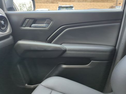 Used 2024 Chevrolet Colorado LT w/ LT Convenience Package III AWD/4WD image 33