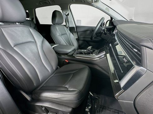 Used 2023 Audi Q7 2.0T Premium Plus w/ Premium Plus Package image 8