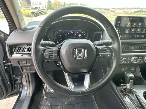 Used 2023 Honda Civic Touring image 14