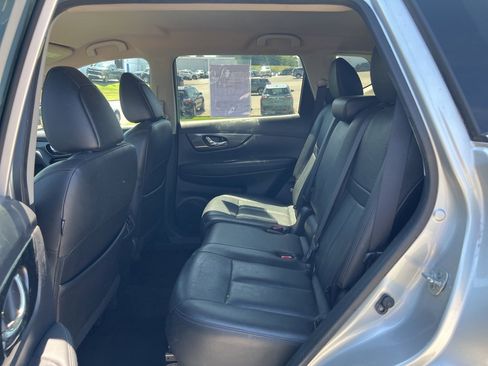 Used 2016 Nissan Rogue SL image 10