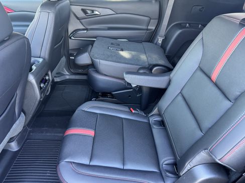 New 2026 Chevrolet Traverse RS w/ LPO, Floor Liner Package image 16