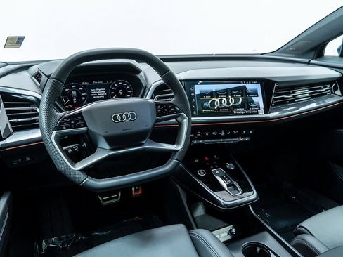 Used 2025 Audi Q4 e-tron Prestige w/ Sport Package image 4
