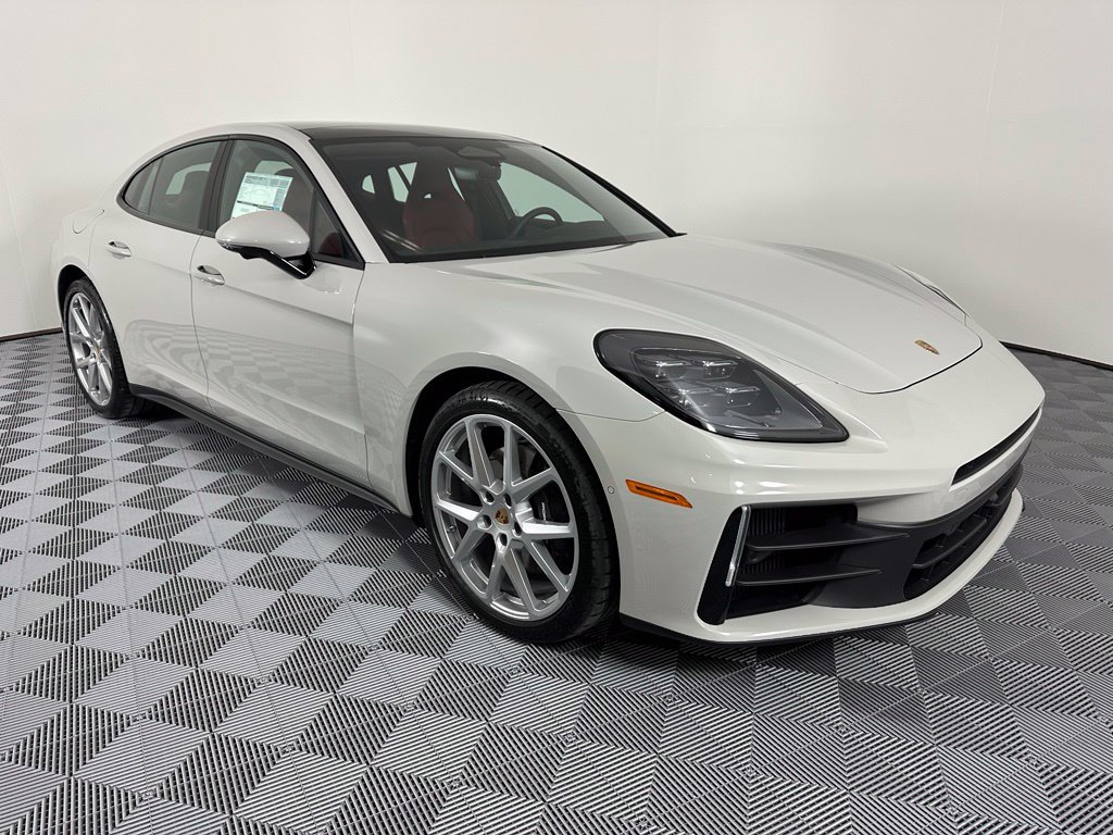 Used 2026 Porsche Panamera RWD image 12