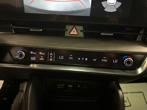 Used 2023 Kia Sportage X-Line w/ X-Line Premium Package AWD/4WD image 17