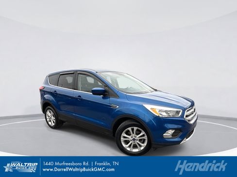 Used 2019 Ford Escape SE image 1