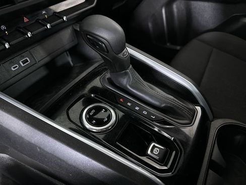 Used 2023 Chevrolet Colorado W/T w/ WT Convenience Package II AWD/4WD image 16