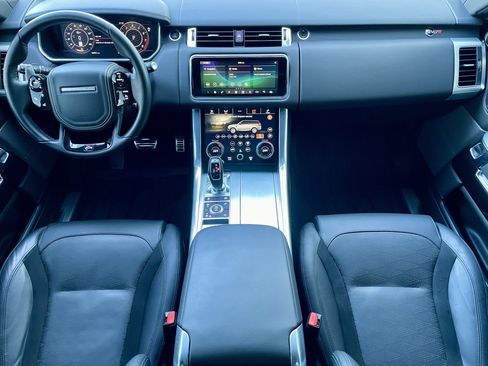 Used 2022 Land Rover Range Rover Sport SVR image 16
