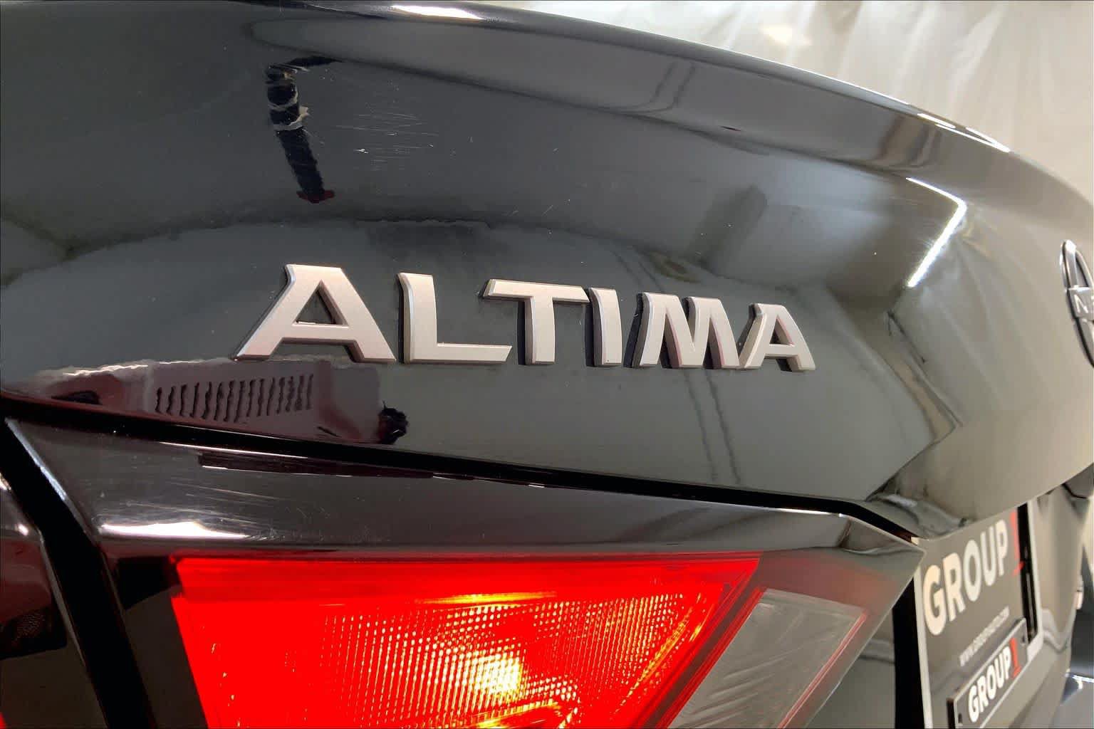 Used 2025 Nissan Altima 2.5 SR AWD/4WD image 29