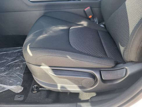 New 2026 Kia Sportage LX image 10